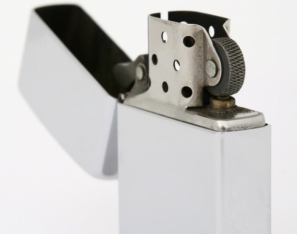 inside the gas lighter